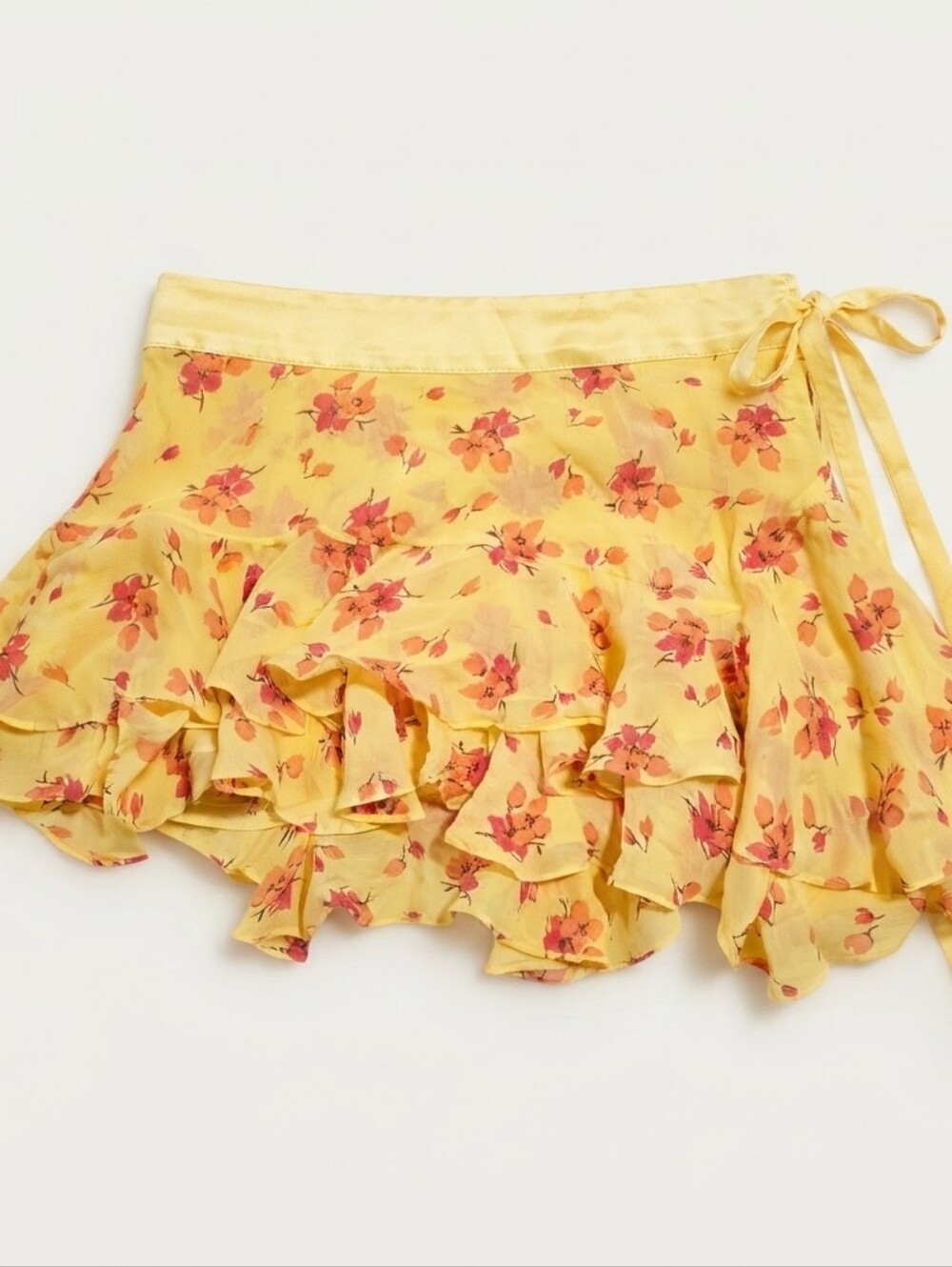 Abercrombie vintage asymmetrical yellow 100% silk miniskirt with floral print